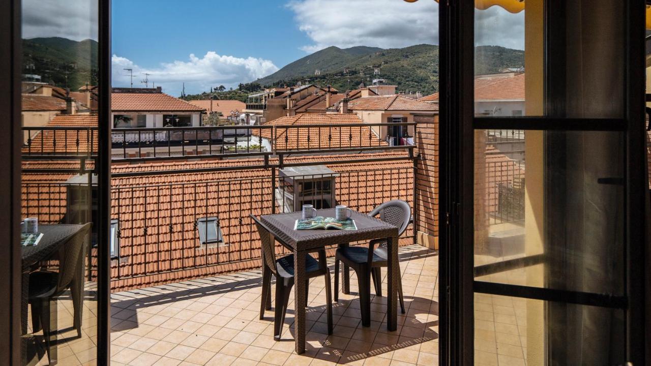 Apartmán Dei Mille 31 B Albenga Exteriér fotografie